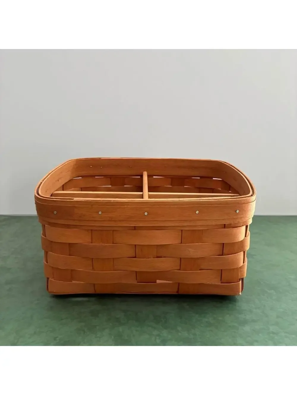 Vintage Gerald E Henn Workshops Basket 4 Way Divider Warren Ohio 1979